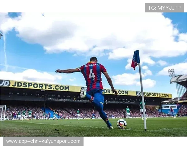 费耶诺德盯内马尔式自由踢法：开启足球技艺的明星秘笈