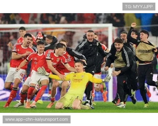 本菲卡边路爆趟，倒三角回做轻松推射，本菲卡强吗