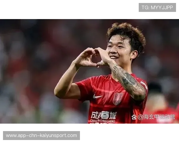 辽宁铁人后腰站位偏高，身前保护出现真空