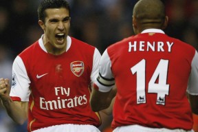 开云综合服务-世界杯最燃激战：扣人心弦的持续狂欢，世界杯最激烈比赛